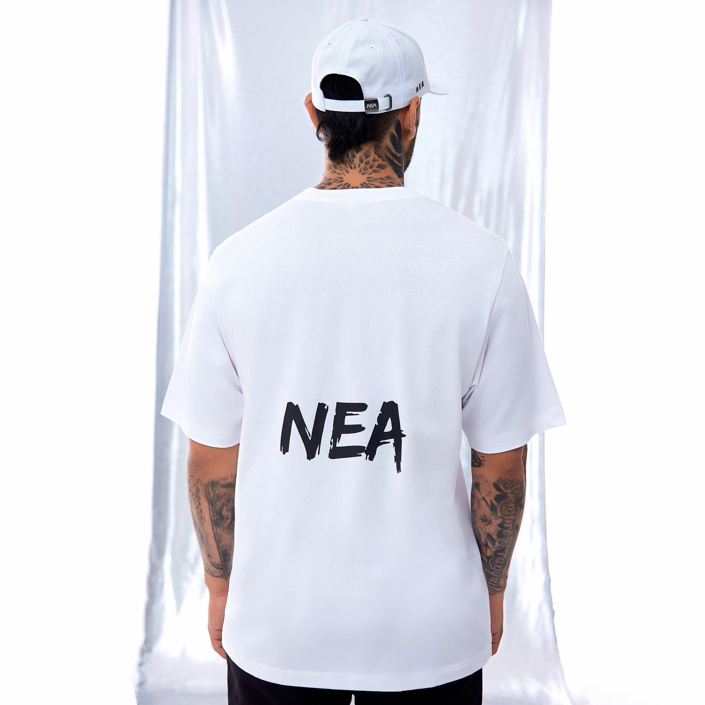 AMARANTO CAMISETA OVERSIZE BLANCA - NEA